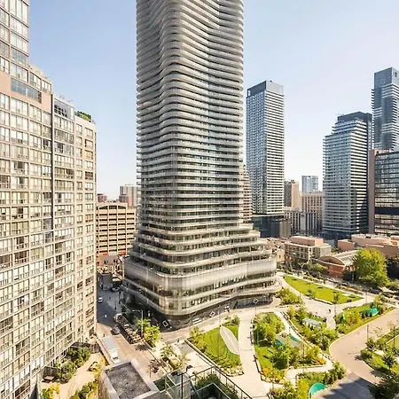 Luxury Condo In Downtown Toronto